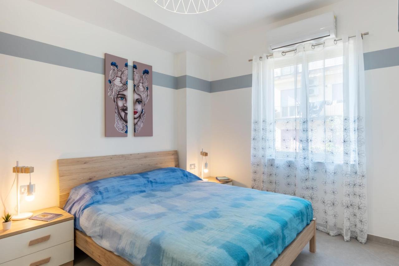 La Casa Di Tobia & Little Paradise Beach Apartments Giardini Naxos Bagian luar foto